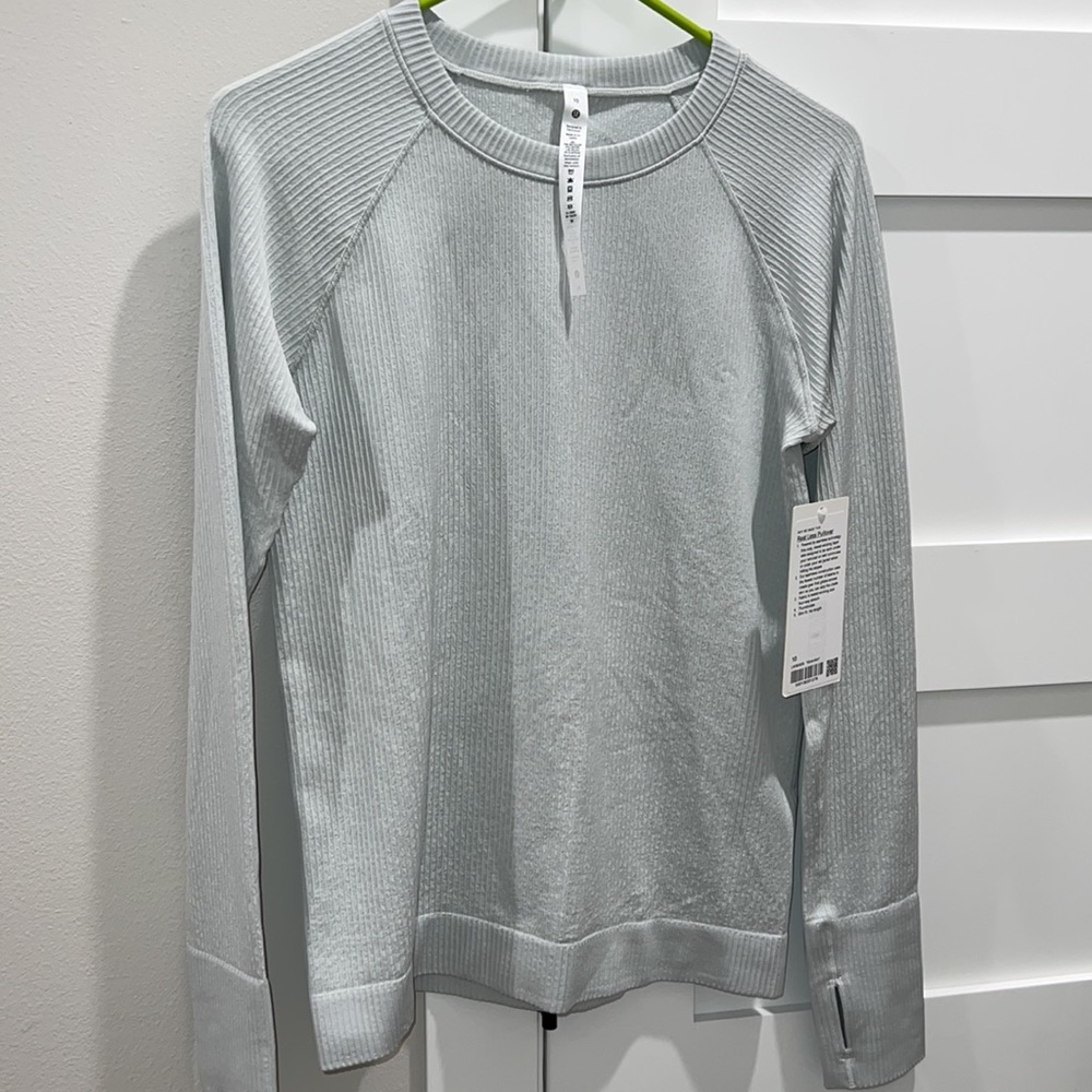lululemon athletica Light Gray Long Sleeve Top
